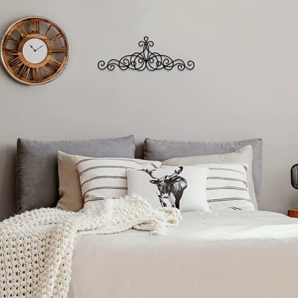 Elegant Black Metal Wall Decor - Picture 9 of 10